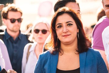 Gökay Akbulut auf der #Unteilbar Demo 2018 in Berlin #unteilbar, Dokumentation, berlin, demonstration, veranstaltung